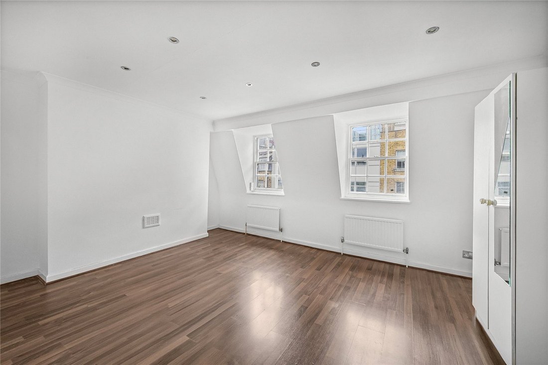 Apartment in Fitzrovia, Camden, England 5 - 18352509