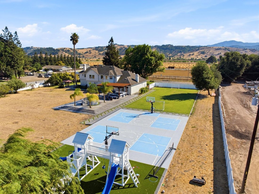 House in Morgan Hill, California, United States 2 - 18355052