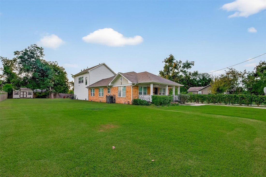 House in Houston, Texas, United States 4 - 18355307