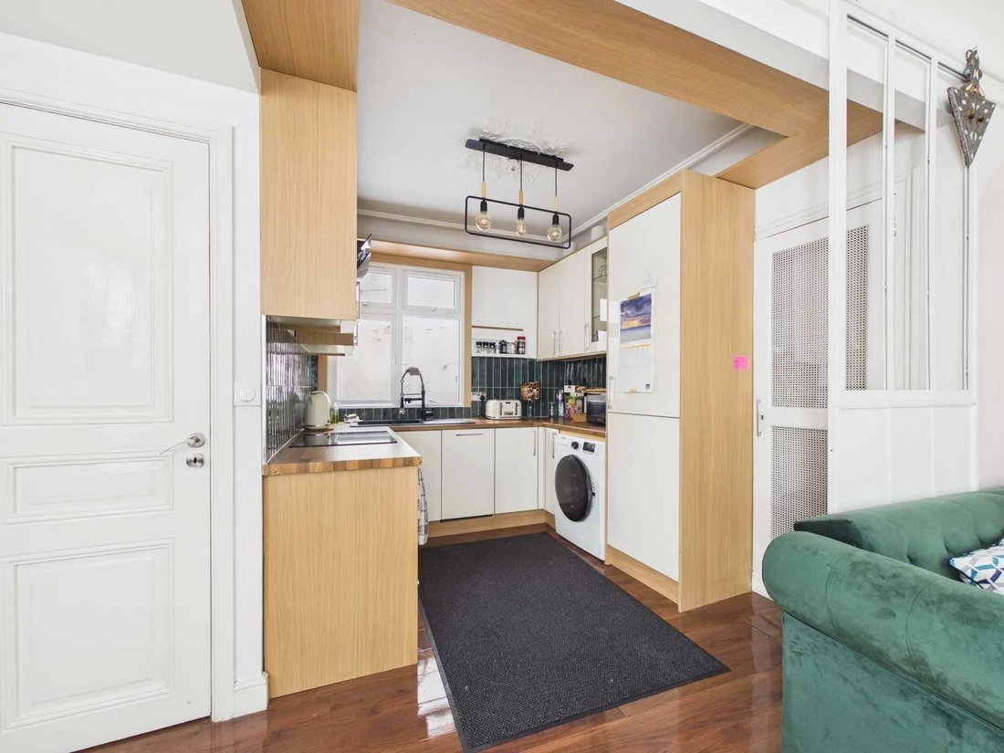 Apartment in Mairie, Paris 8e Arrondissement, Paris 5 - 18350798