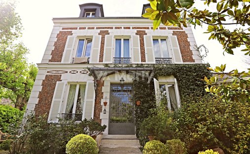 House in Adamville, Saint-Maur-des-Fossés, France 1