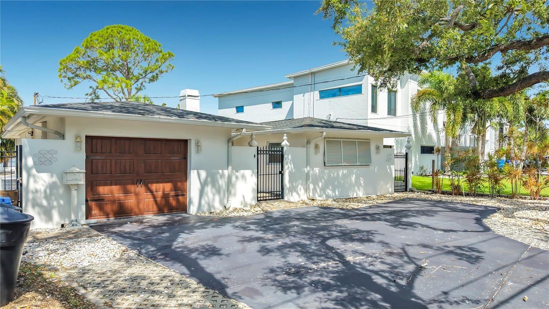 House in St. Petersburg, Florida, United States 3 - 18353458