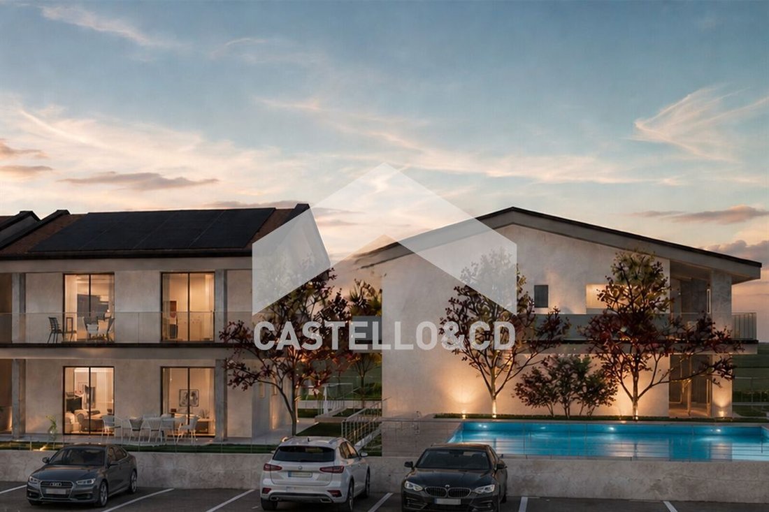Apartment in Hill Zone, Padenghe sul Garda, Lombardy 1 - 15784292