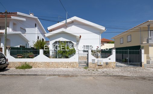 Casa en Charneca de Caparica y Sobreda, Setúbal Municipality, Portugal 1