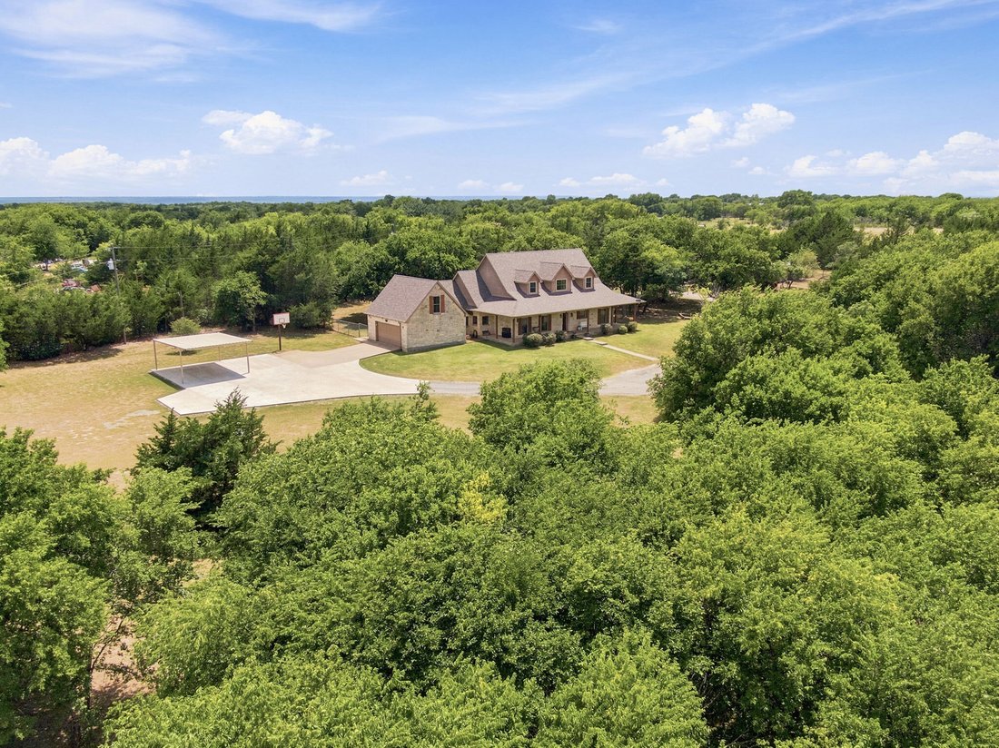House in Waxahachie, Texas, United States 1 - 18353848