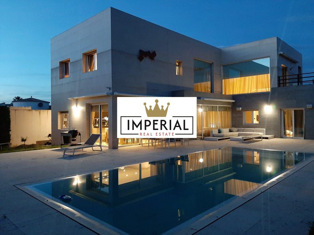 House in Empuriabrava, Catalonia, Spain 3 - 18352339