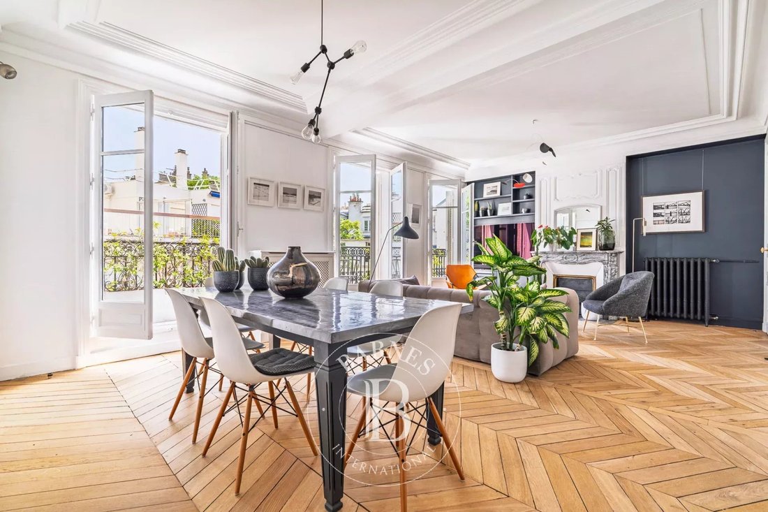 Apartment in Muette Nord, Paris 16e Arrondissement, Paris 2 - 18352626