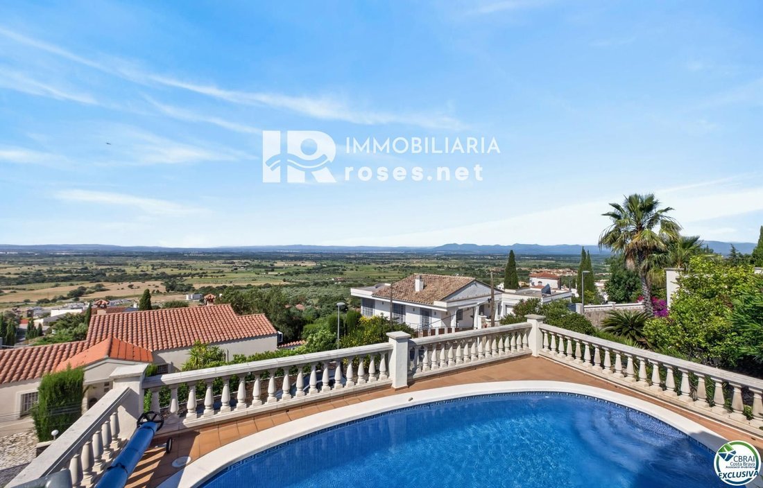 Chalet in Roses, Catalonia, Spain 1 - 18351367