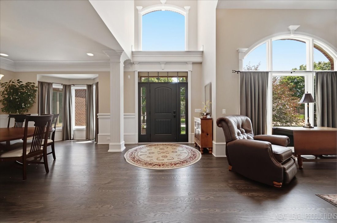 House in South Elgin, Illinois, United States 4 - 18354698
