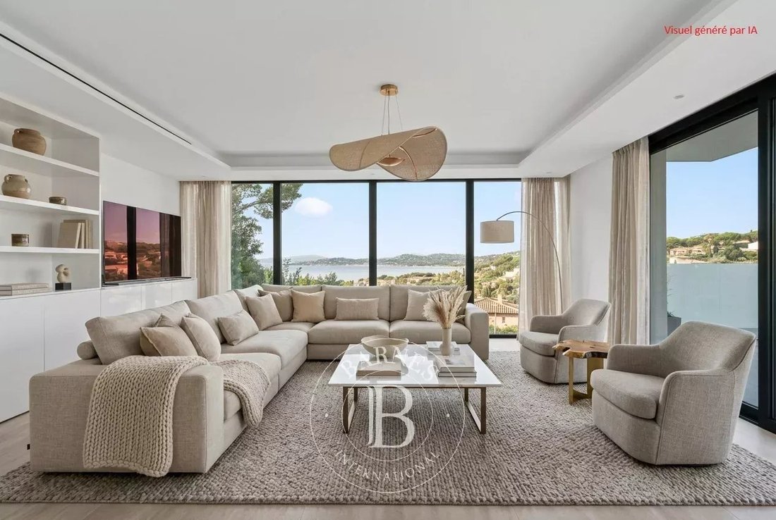 Villa in Les Issambres, Roquebrune-sur-Argens, France 2 - 18064405