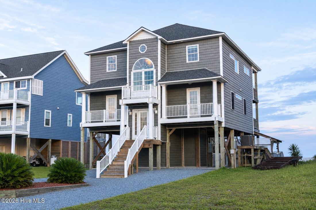 House in North Topsail Beach, North Carolina, United States 3 - 18354039