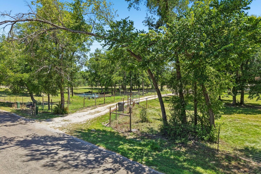 Bertram, Texas, United States 2 - 18353602
