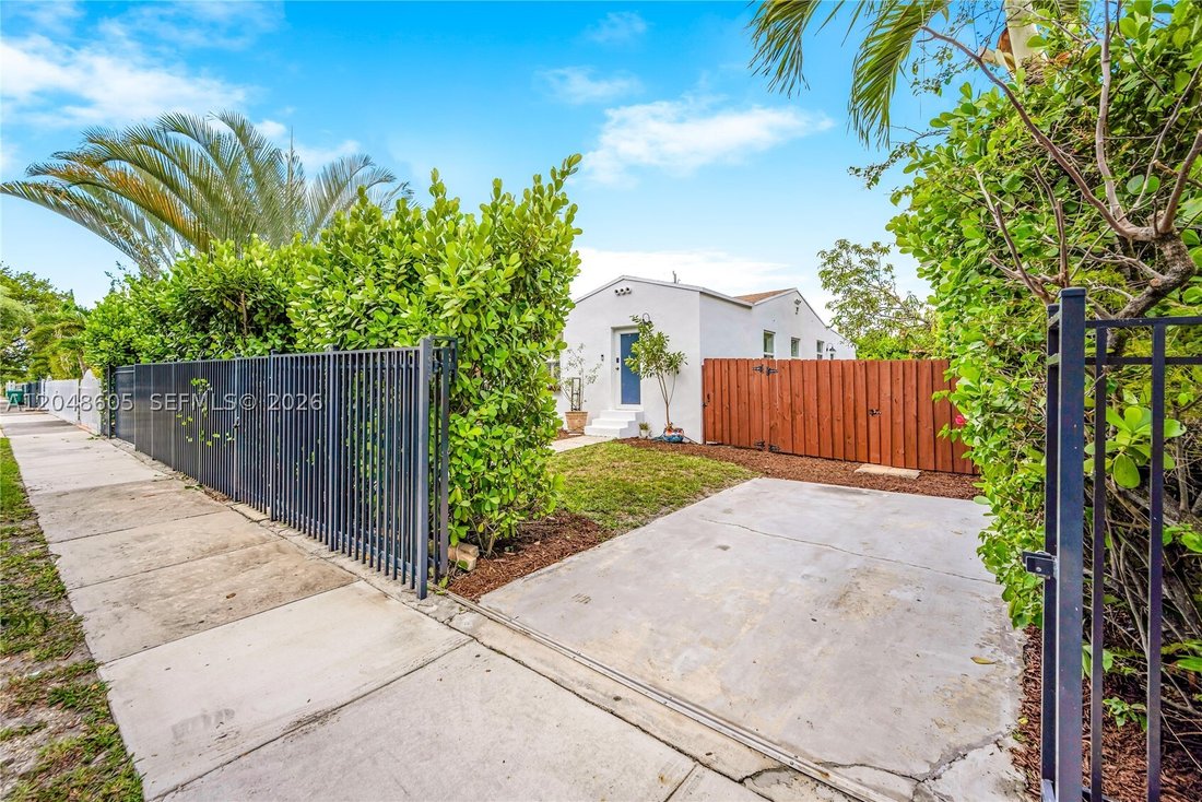 House in Miami, Florida, United States 3 - 18354265