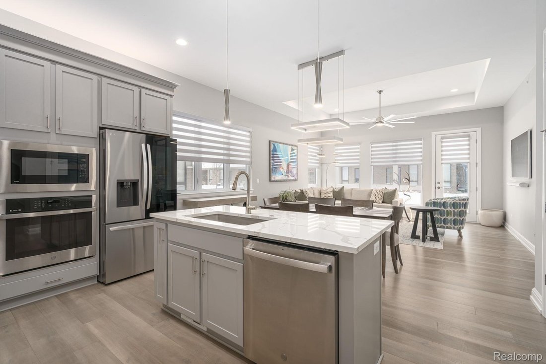 Condo in Farmington Hills, Michigan, United States 3 - 17095453