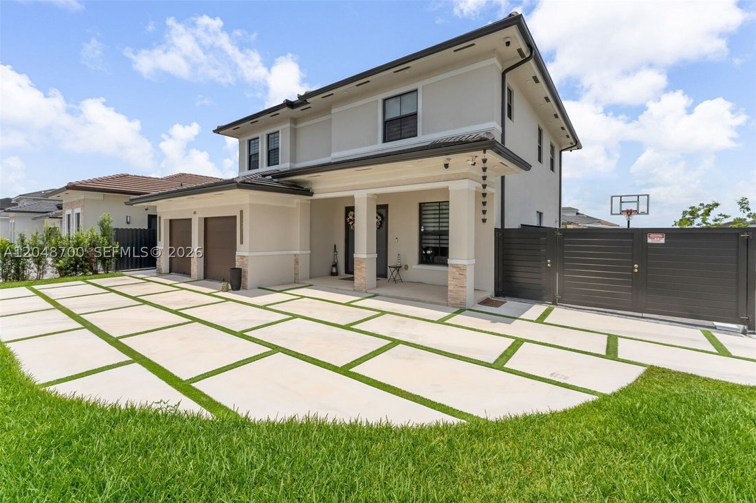 House in Miami, Florida, United States 2 - 18354242