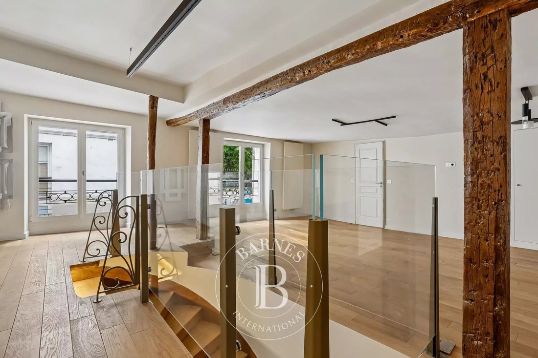 Apartment in Saint Thomas d'Aquin, Paris 7e Arrondissement, Paris 1 - 18350884