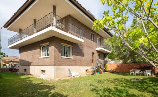 Chalet in Girona, Catalonia, Spain 1