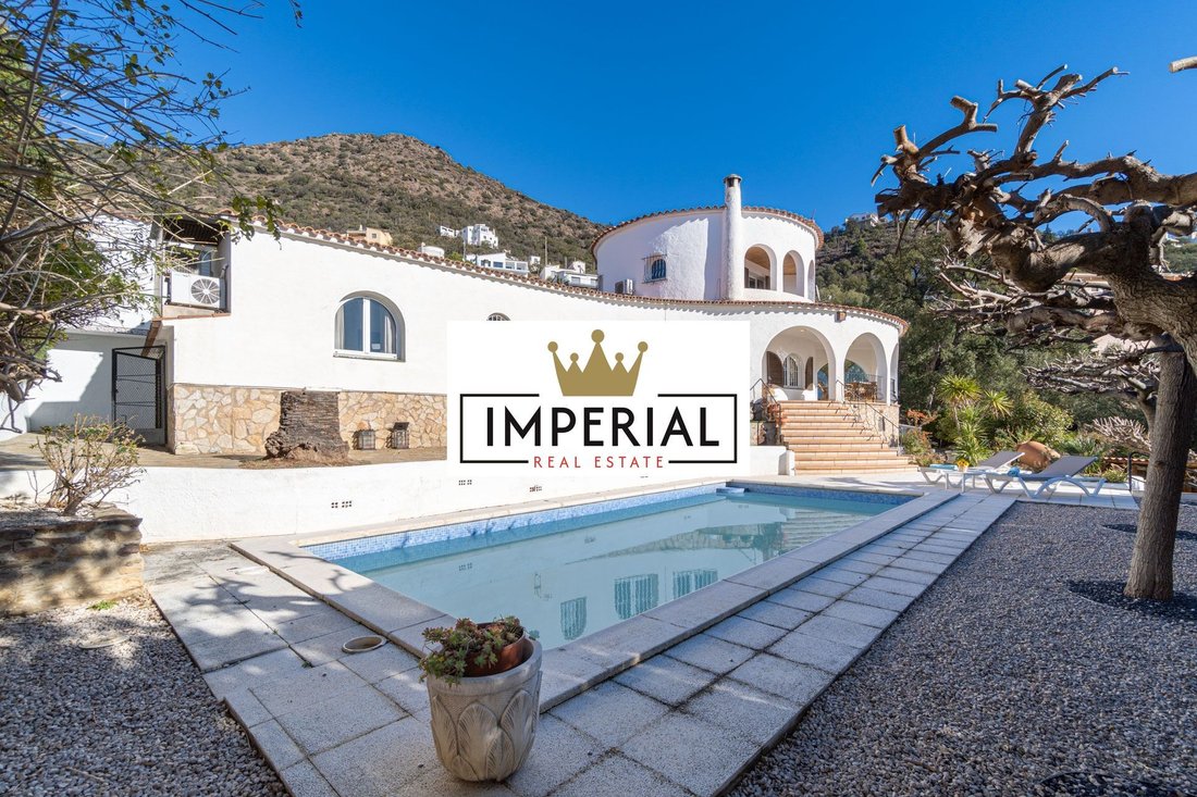 Villa in Roses, Catalonia, Spain 1 - 18351290