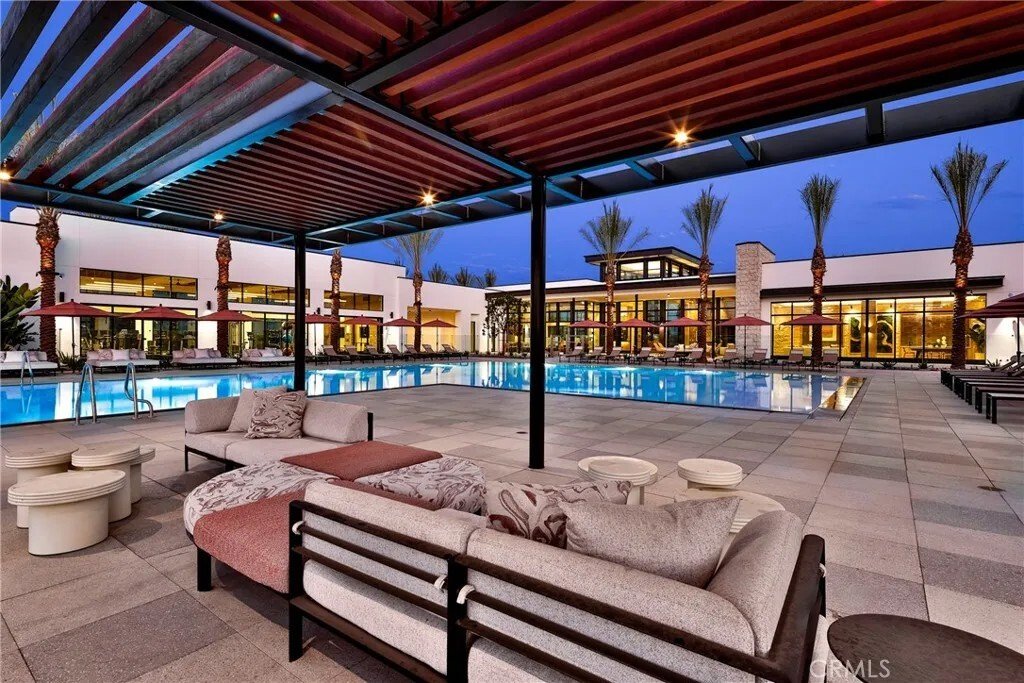 Condo in Montebello, California, United States 5 - 18354778