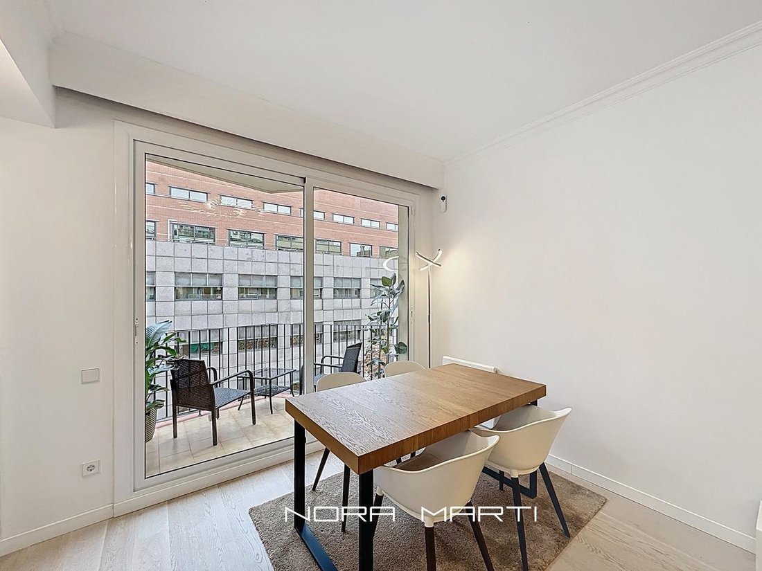 Apartment in Eixample, Barcelona, Spain 4 - 18354819