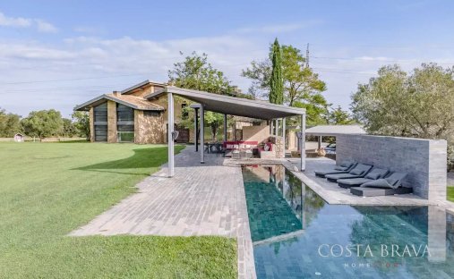 House in Forallac, Catalonia, Spain 1