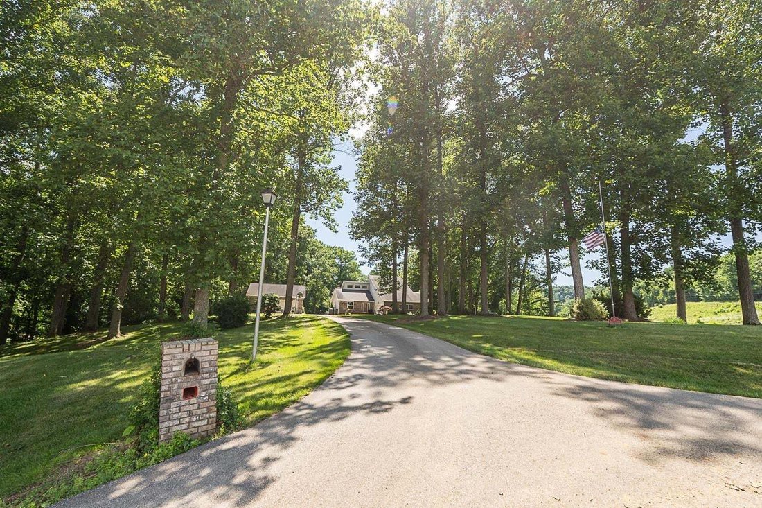 House in Chesapeake, Ohio, United States 2 - 18353174