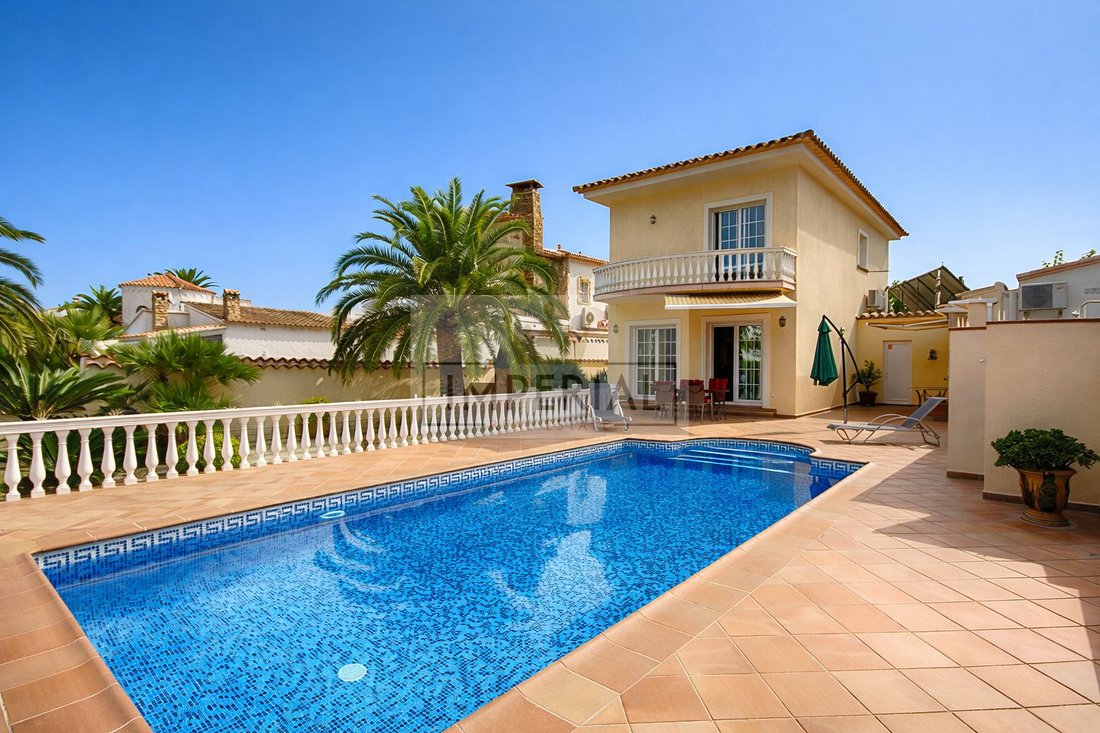 House in Empuriabrava, Catalonia, Spain 1 - 18352217