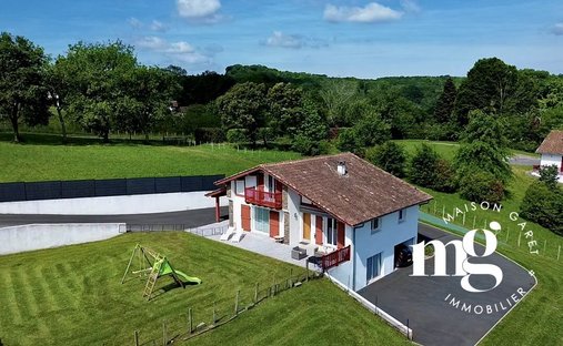 House in Larressore, Nouvelle-Aquitaine, France 1
