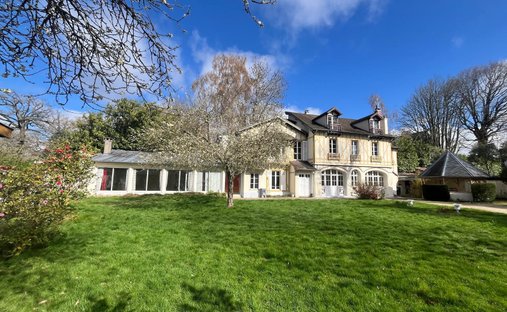 House in Chateau de Vaucresson, Vaucresson, France 1