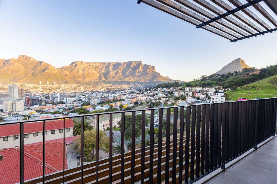 Apartment in Schotsche Kloof, Cape Town, South Africa 1 - 18352857