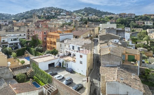 Chalet in Begur, Catalonia, Spain 1