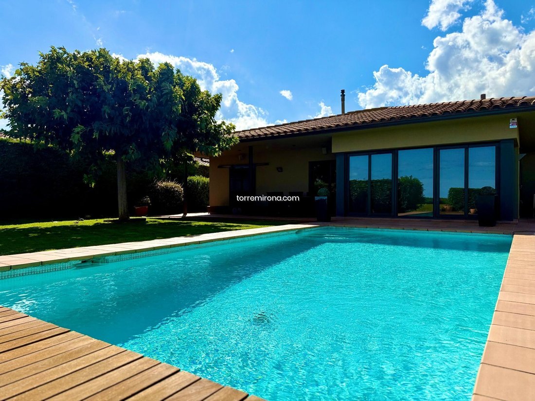 House in Navata, Catalonia, Spain 1 - 18351218