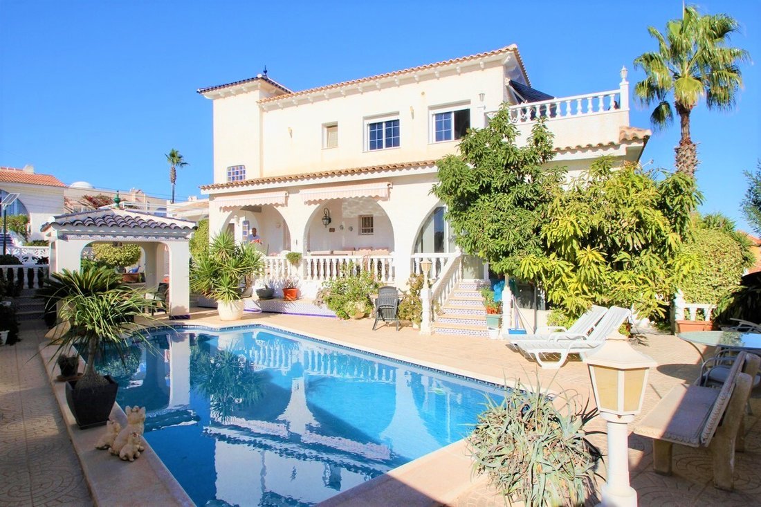 Villa in San Miguel de Salinas, Valencian Community, Spain 1 - 18355833