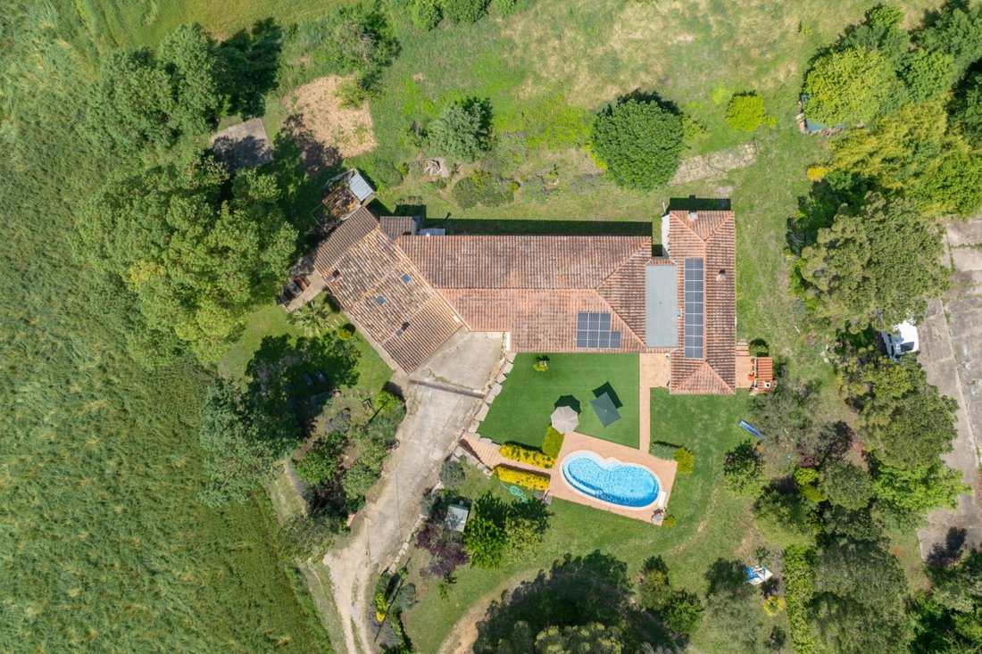 Chalet in Vilademuls, Catalonia, Spain 5 - 18352239