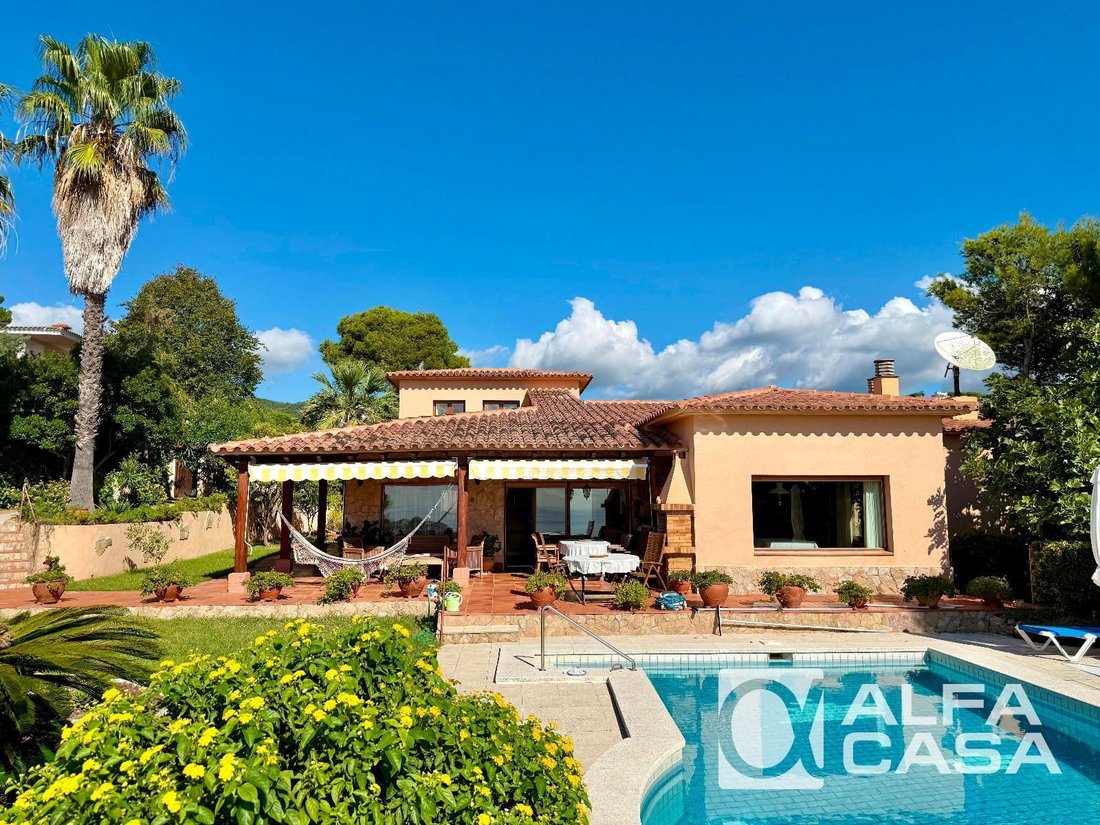 Villa in Lloret de Mar, Catalonia, Spain 3 - 18351233