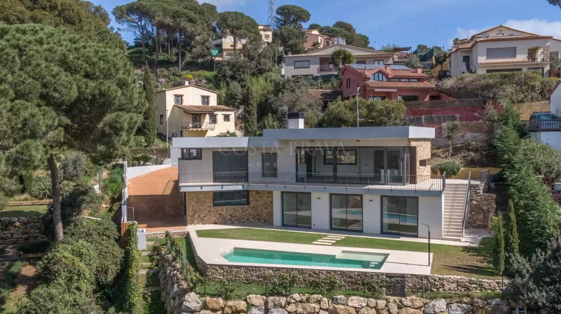 Villa in Begur, Catalonia, Spain 2 - 18351200