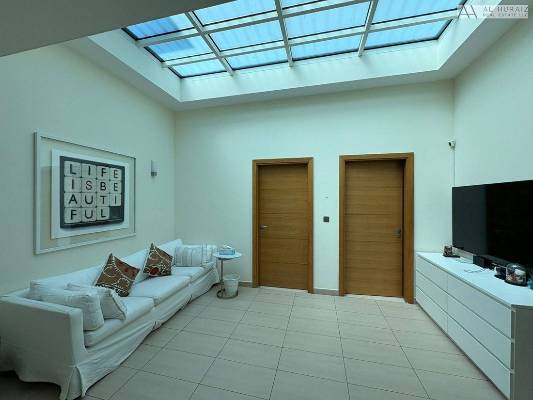 Villa in Jumeirah Park, Dubai, United Arab Emirates 4 - 18351270