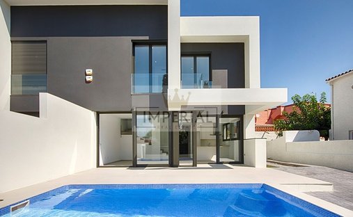 House in Empuriabrava, Catalonia, Spain 1