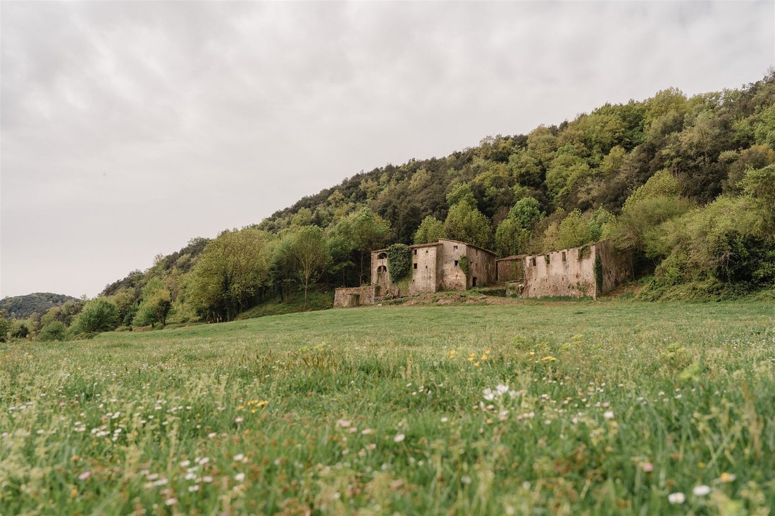 House in la Vall d'en Bas, Catalonia, Spain 3 - 18351967