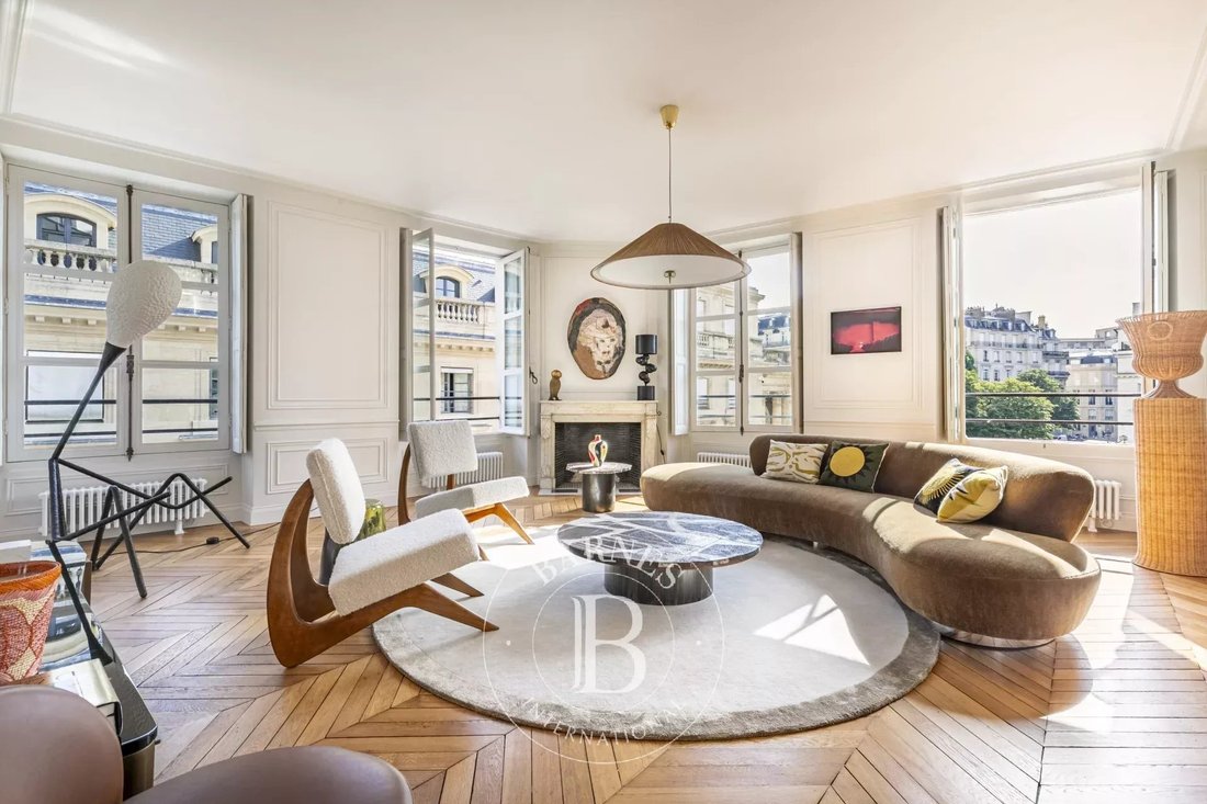 Apartment in Invalides, Paris 7e Arrondissement, Paris 1 - 18350885