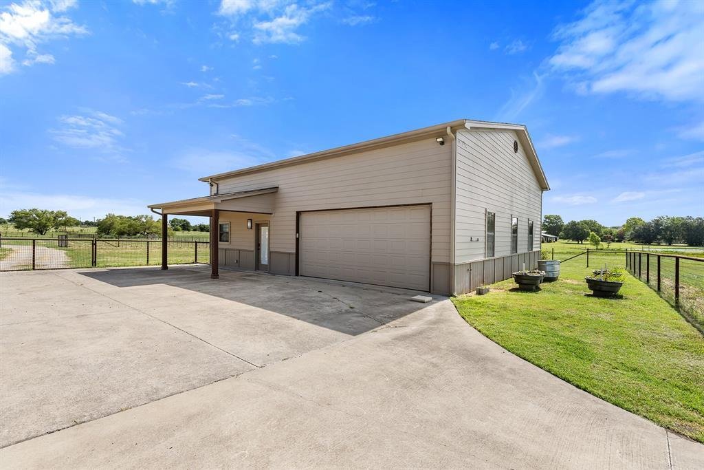 Farm Ranch in Weatherford, Texas, United States 4 - 18355219