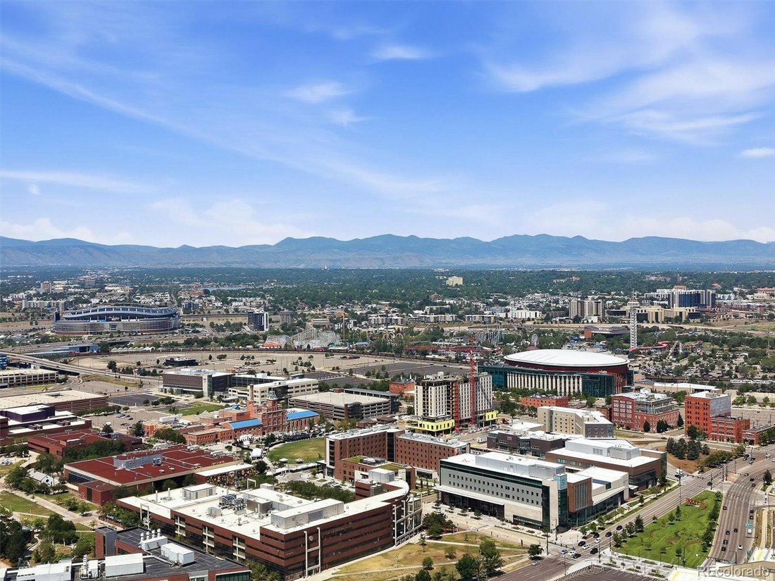 Condo in Denver, Colorado, United States 3 - 18353981