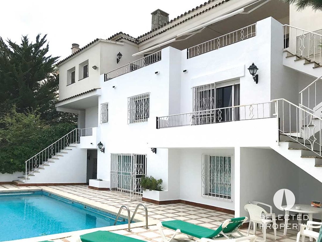 Townhouse in Roses, Catalonia, Spain 2 - 18351318