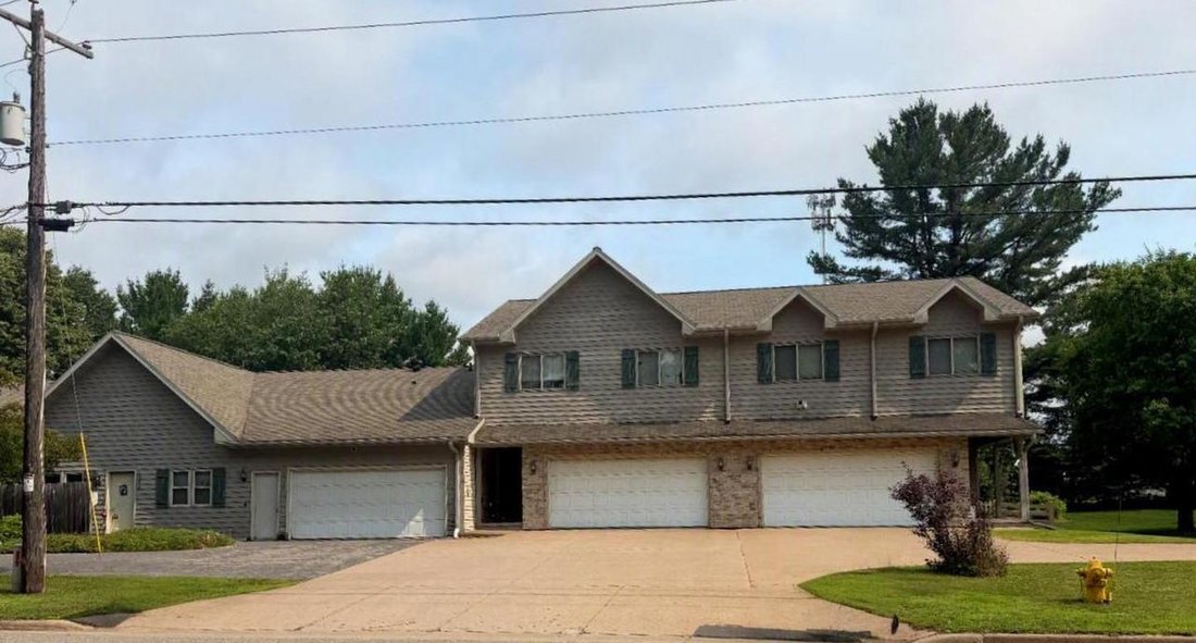 Apartment in Weston, Wisconsin, United States 1 - 18353875
