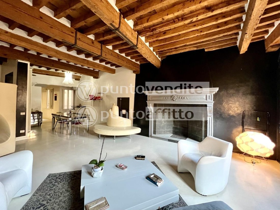 Apartment in Historic Center, Lucca, Tuscany 2 - 18354115