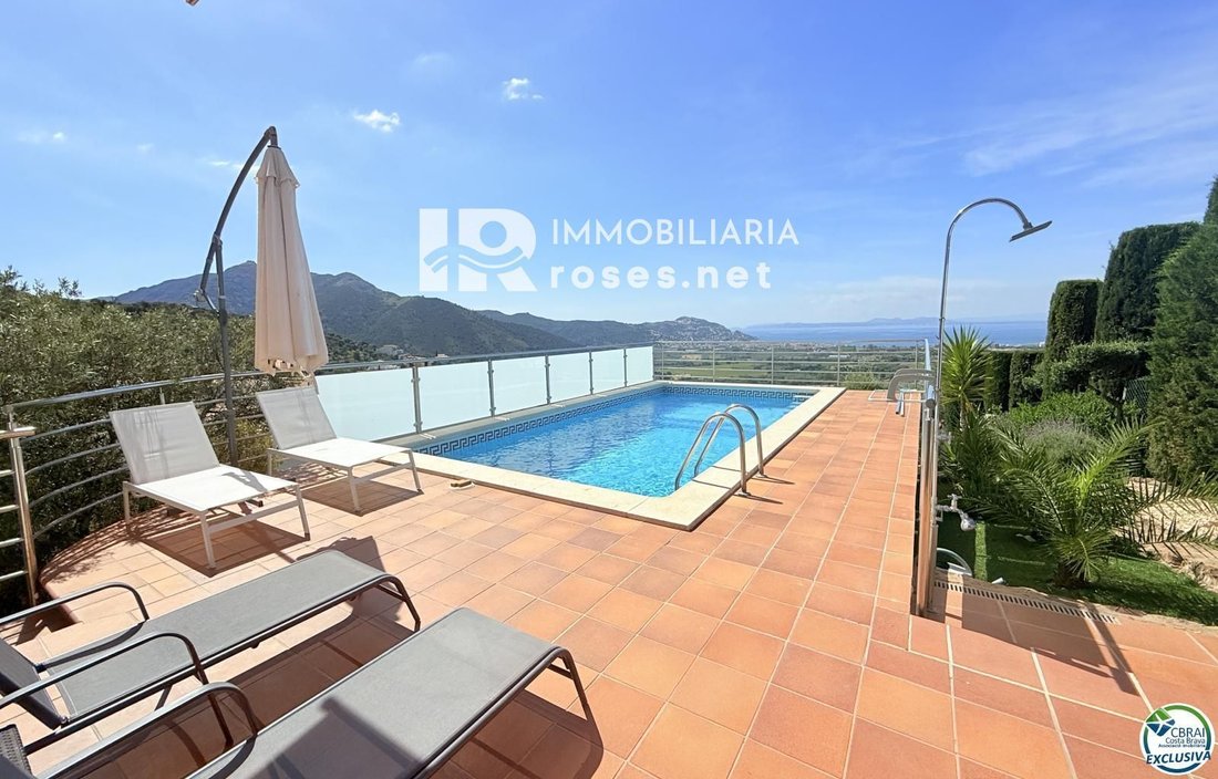 Villa in Roses, Catalonia, Spain 3 - 18351527
