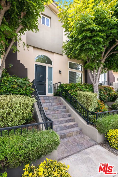 Townhouse in Los Angeles, California, United States 2 - 18354945