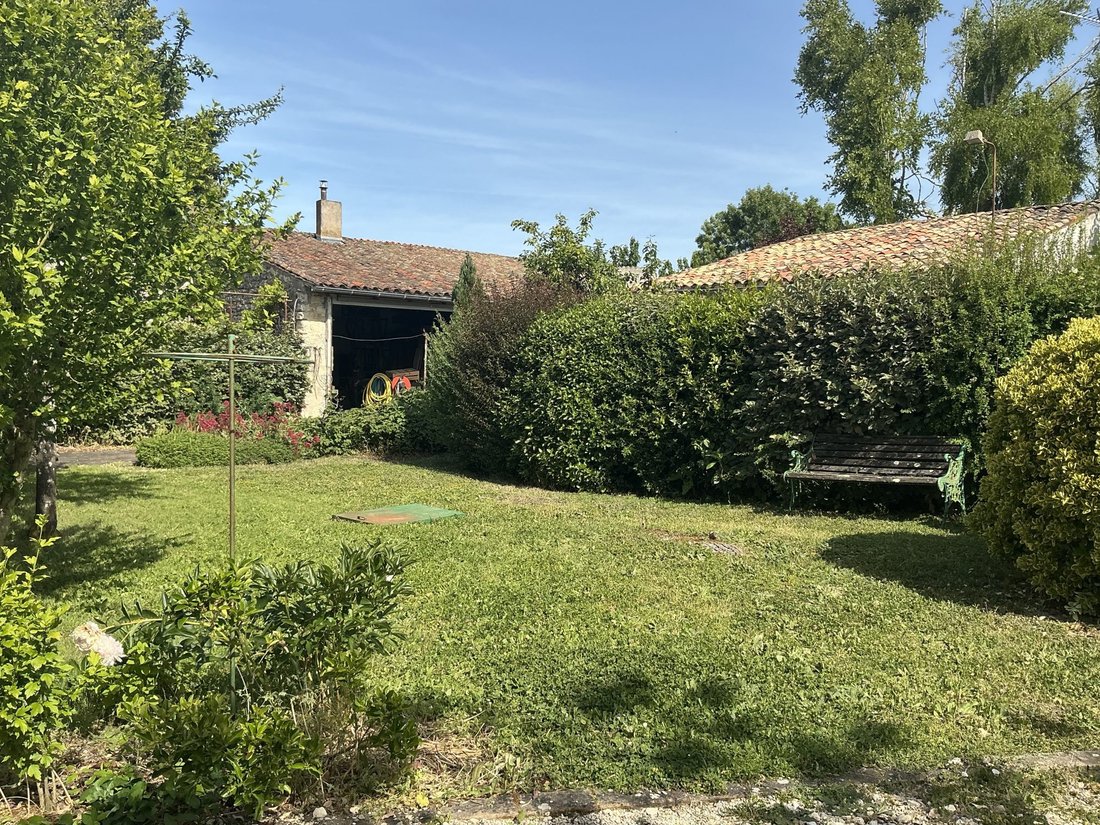 House in Sud, Nieul-sur-Mer, France 3 - 18356478