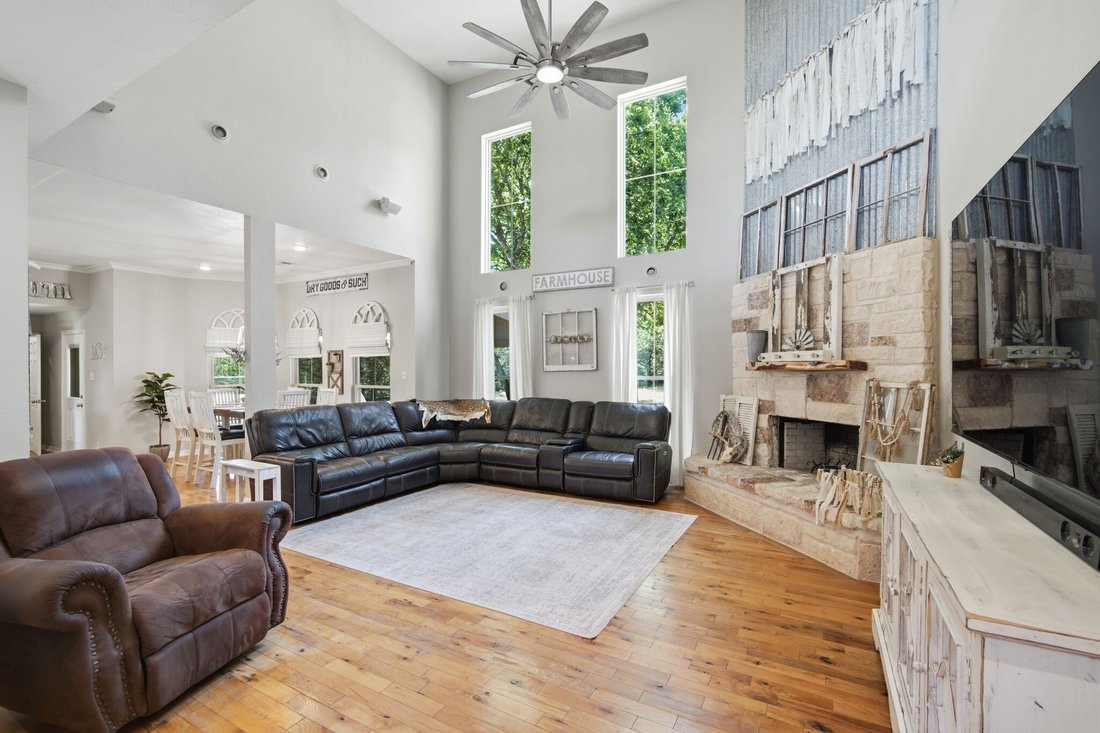 House in Waxahachie, Texas, United States 4 - 18353848