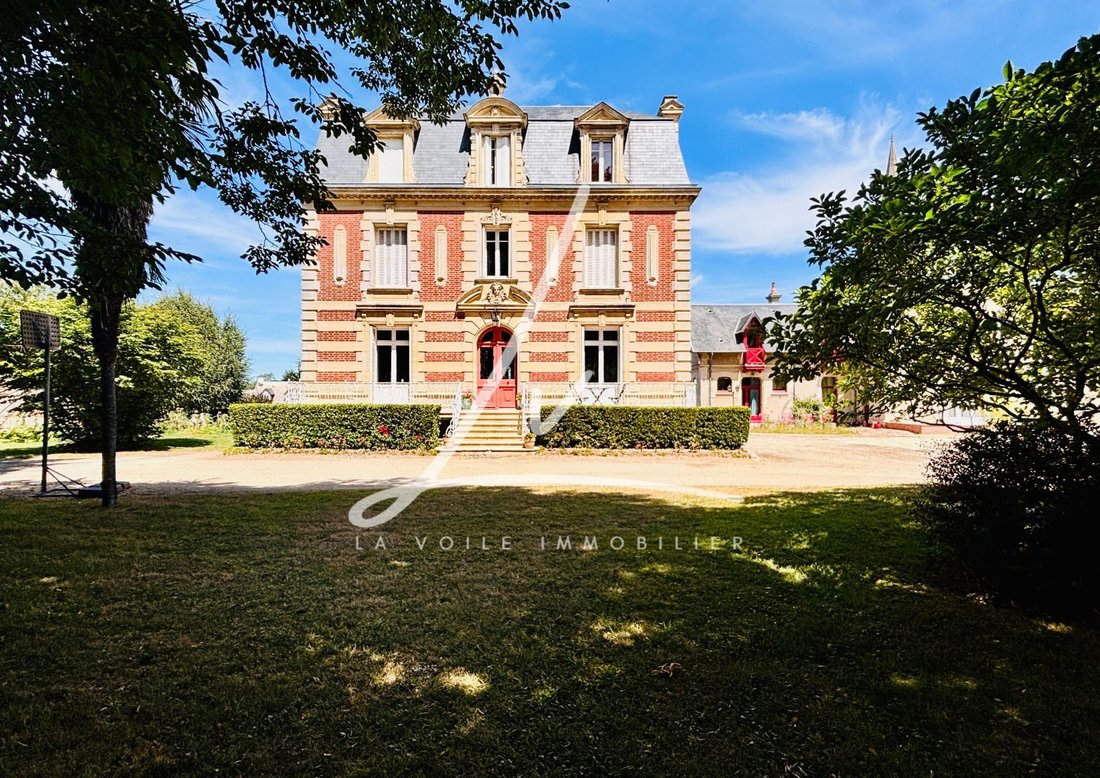 House in Douvres-la-Delivrande, Normandy, France 1 - 17456359
